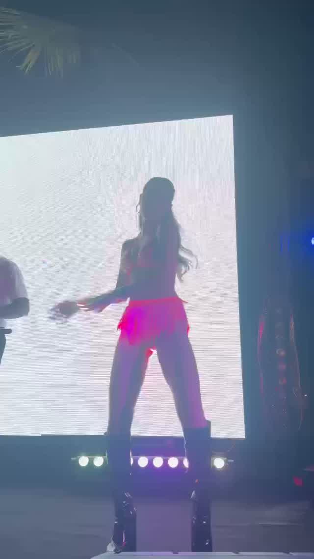 Video dance của Sun & Sea Events